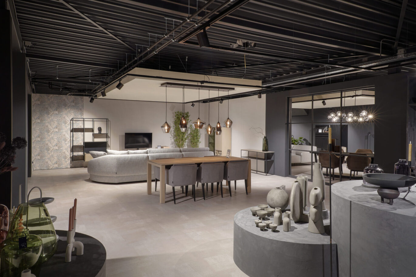 Ruime showroom in Barneveld Rhetap Meubels